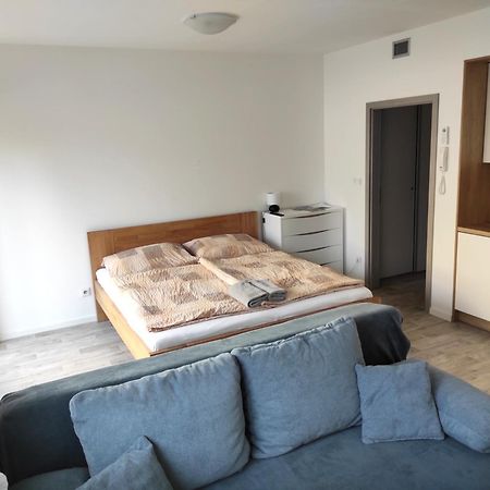 Apartman X06 มิคูลอฟ ภายนอก รูปภาพ