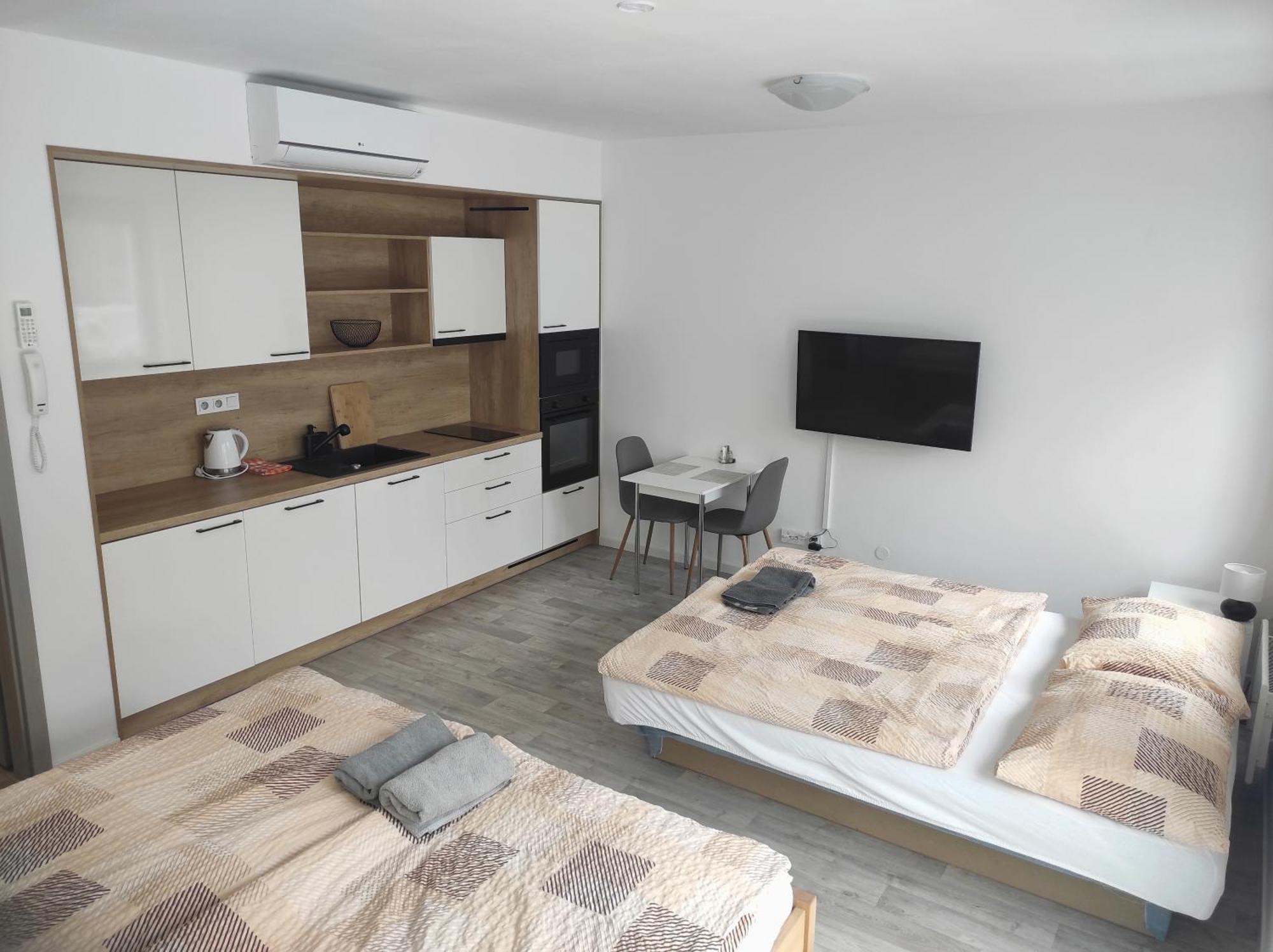 Apartman X06 มิคูลอฟ ภายนอก รูปภาพ